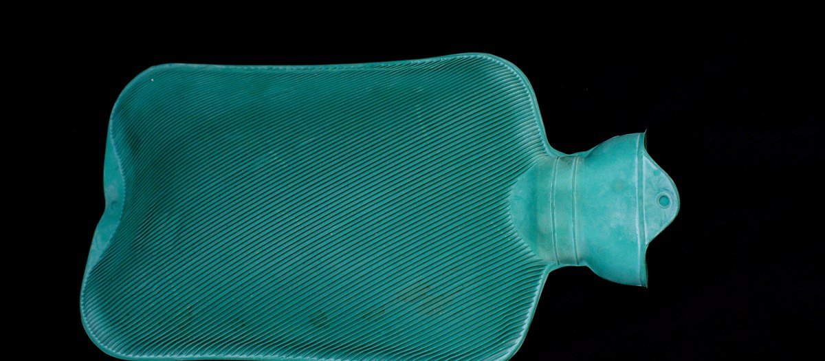 Bolsa de água quente alivia a cólica do bebê: mito ou verdade?