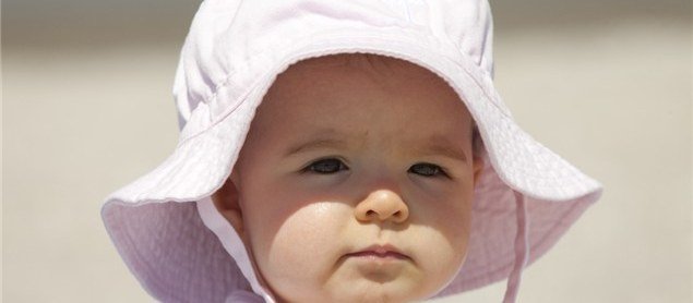 Bebês não podem tomar banho de sol: mito ou verdade?