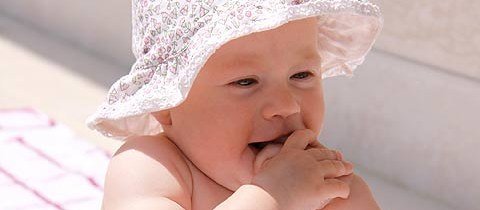 Bebês devem tomar sol: mito ou verdade?