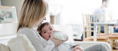 Bebês podem apresentar alergia a leite de vaca: mito ou verdade?