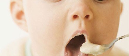 Valorizar o que a criança come é um estímulo para se alimentar melhor: mito ou verdade?