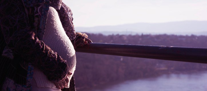 O que vestir no inverno? Roupas para o conforto da gestante e do bebê